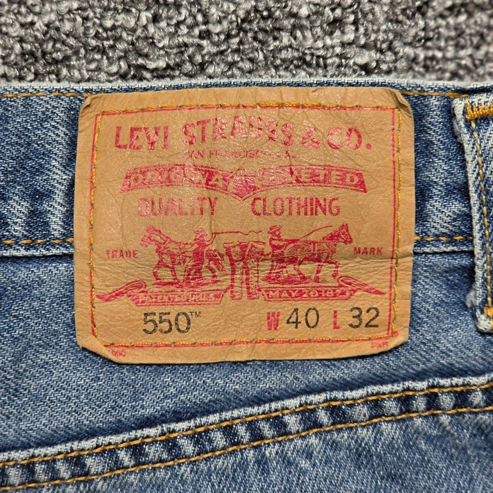 Vintage Baggy Skate Relaxed Fit Jeans Mens 40x32 Blue Levi's 550 Made in Canada